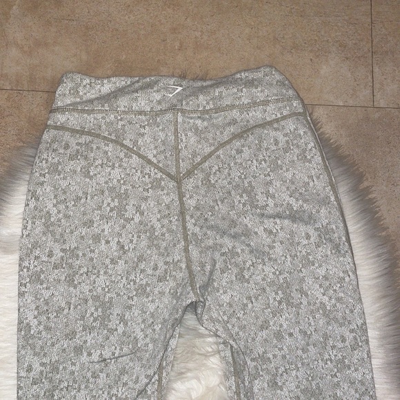 Gymshark Fleur Textured Leggings - Picture 8 of 12